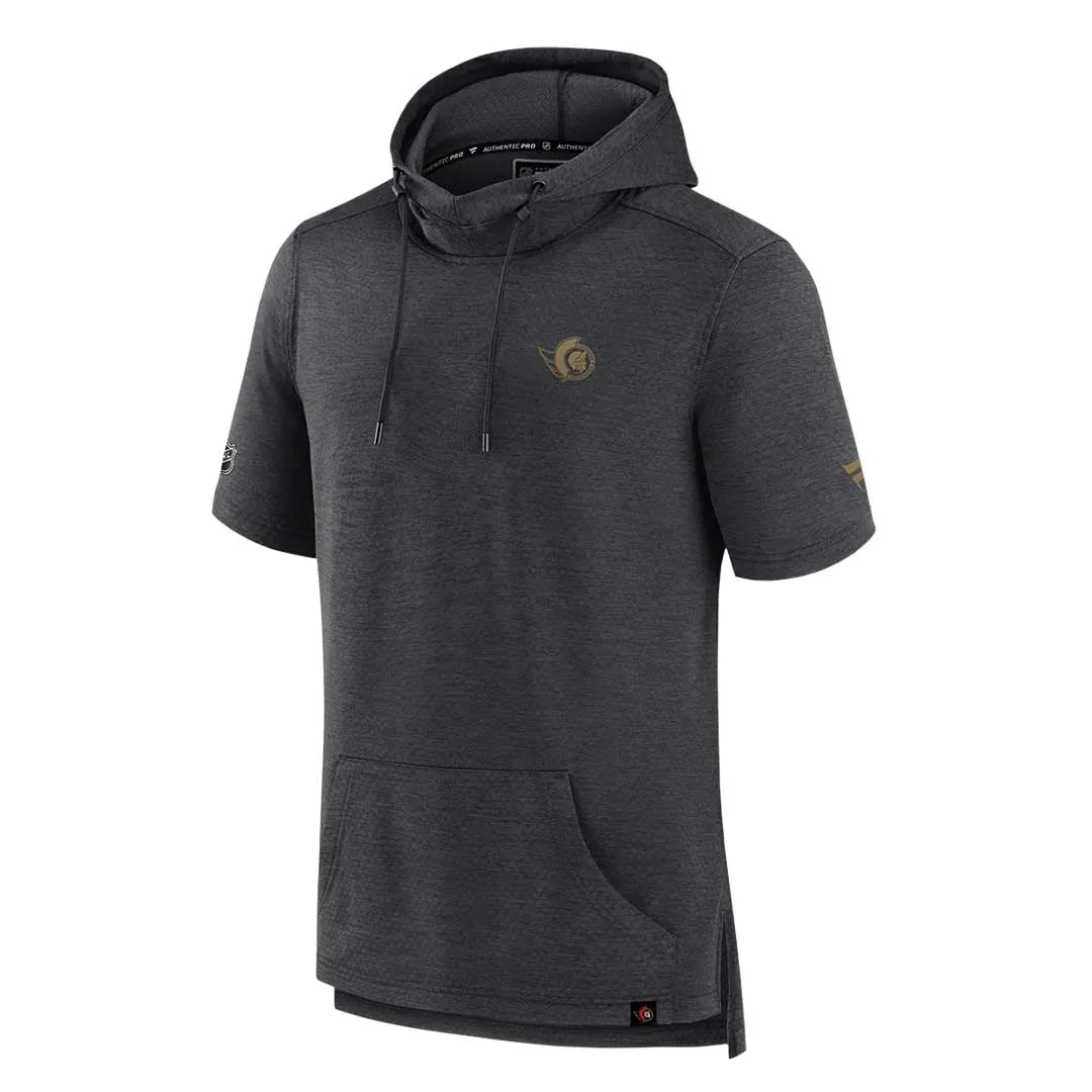 Fanatics - Pull à capuche à manches courtes pour hommes des Sénateurs d'Ottawa (MZLC 914A 2G2 02X)