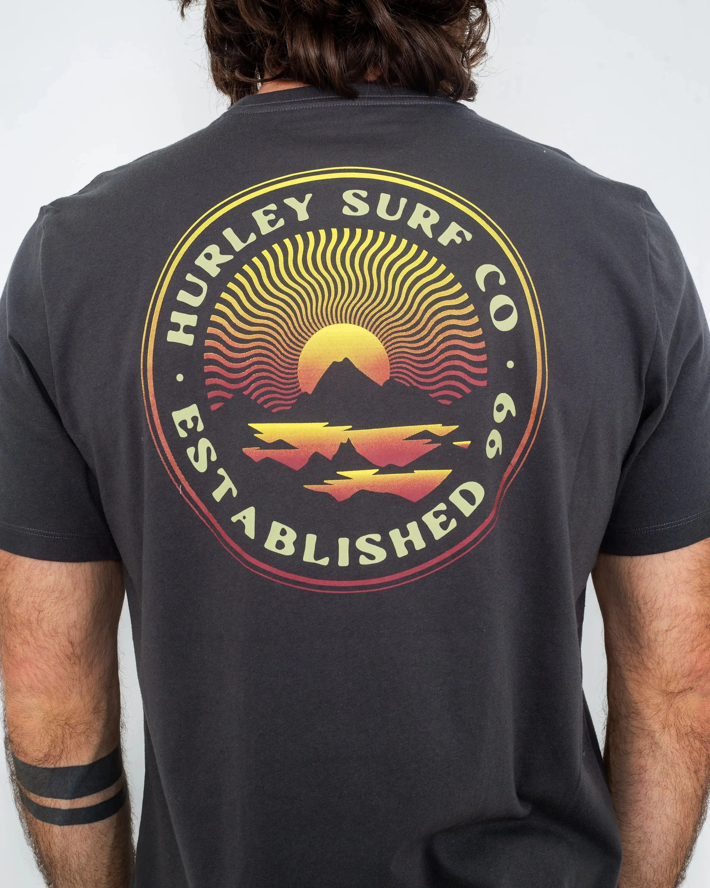 T-shirt Hurley Clothing Everyday Explore en gris pierre foncé