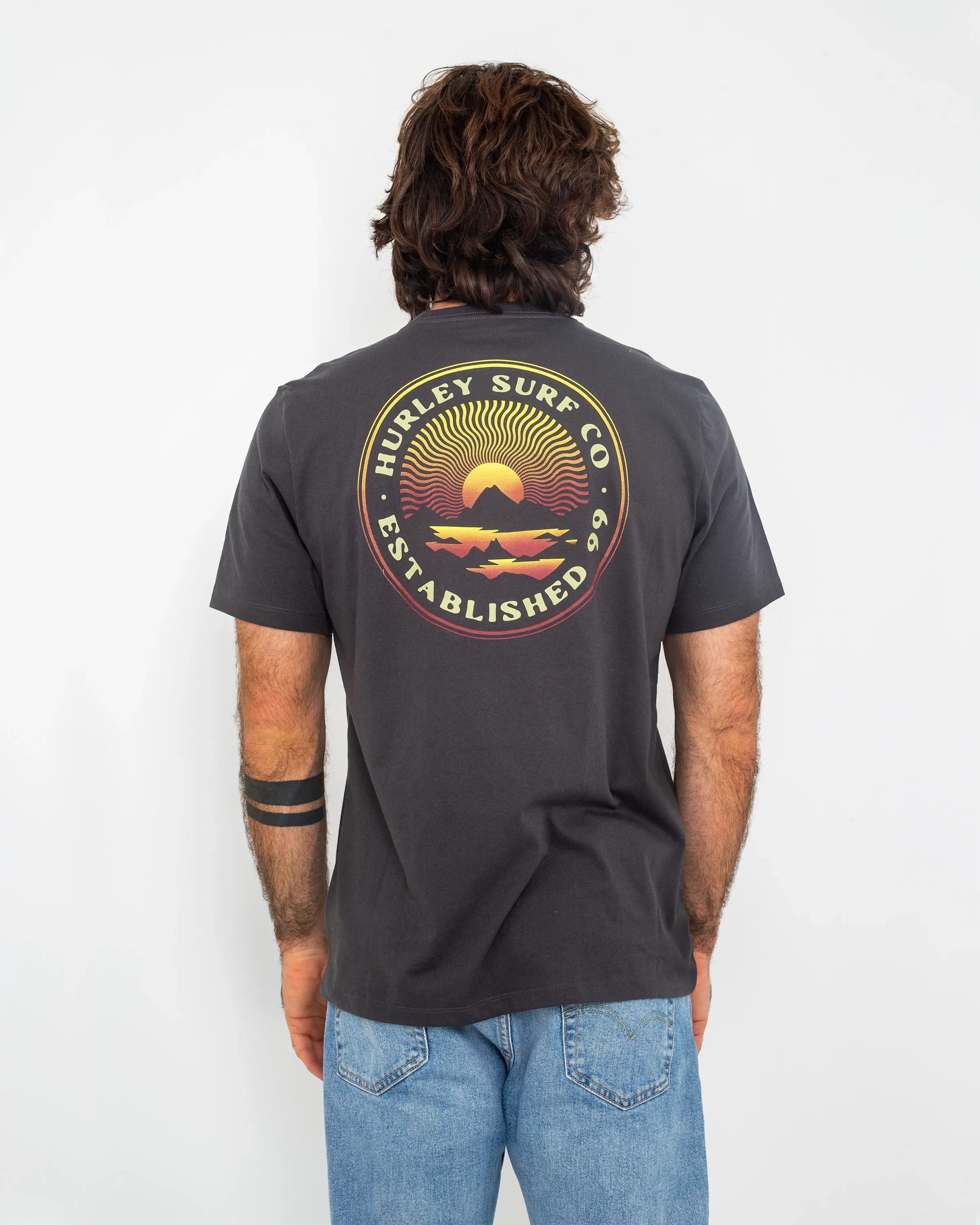 T-shirt Hurley Clothing Everyday Explore en gris pierre foncé